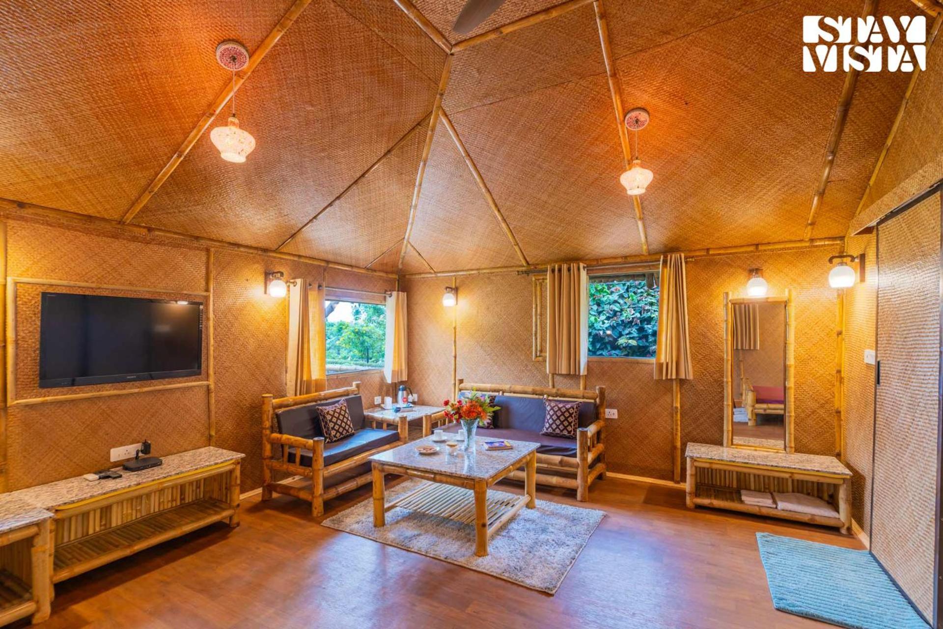 Stayvista At Maple Farms With Pool, Bbq & Bonfire Sohna Buitenkant foto