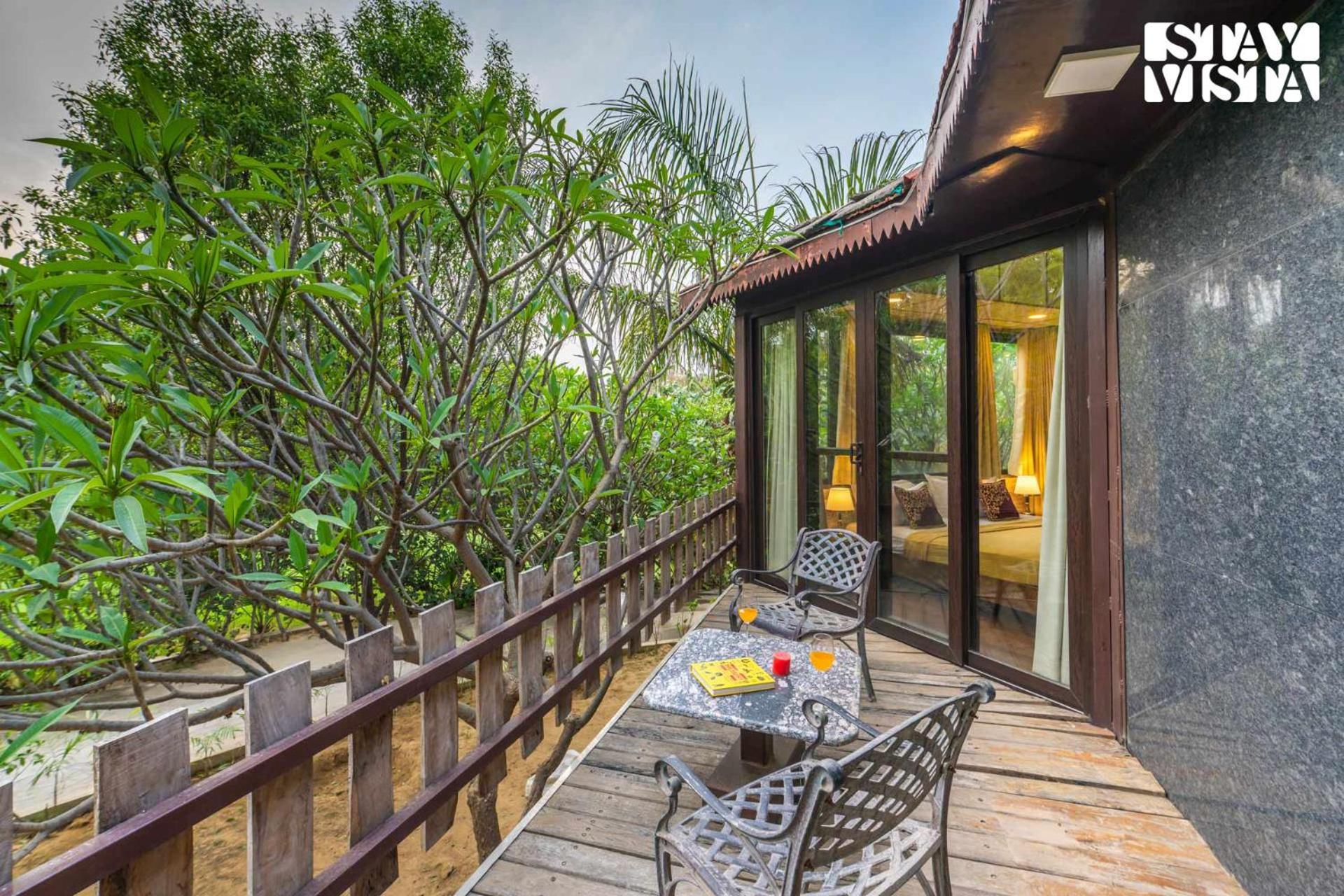 Stayvista At Maple Farms With Pool, Bbq & Bonfire Sohna Buitenkant foto