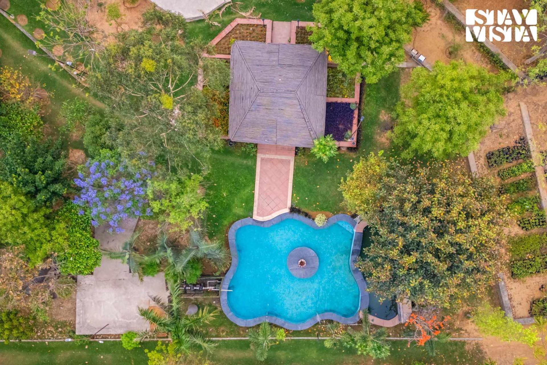 Stayvista At Maple Farms With Pool, Bbq & Bonfire Sohna Buitenkant foto
