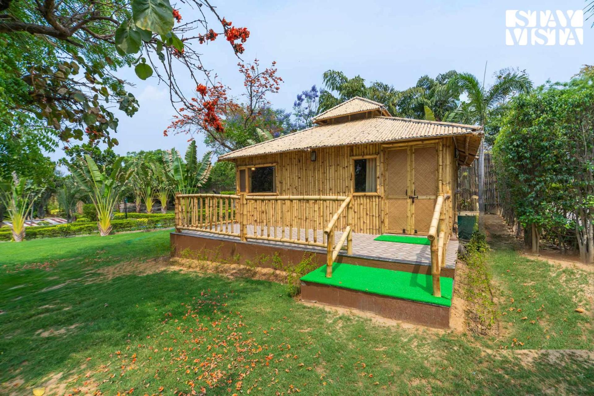 Stayvista At Maple Farms With Pool, Bbq & Bonfire Sohna Buitenkant foto