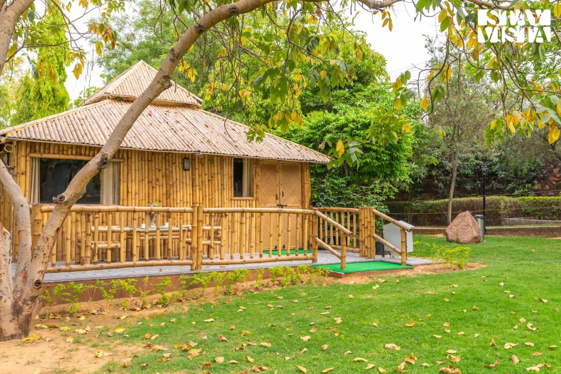 Stayvista At Maple Farms With Pool, Bbq & Bonfire Sohna Buitenkant foto